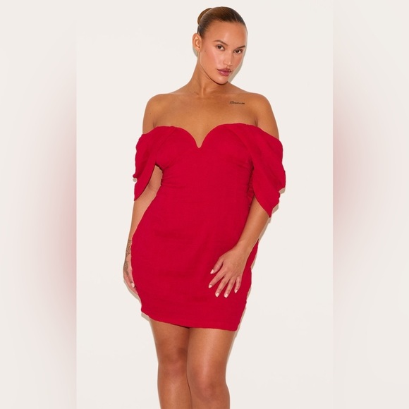 Pretty little things red dress textured v bar body con dress size 14 - Picture 1 of 5